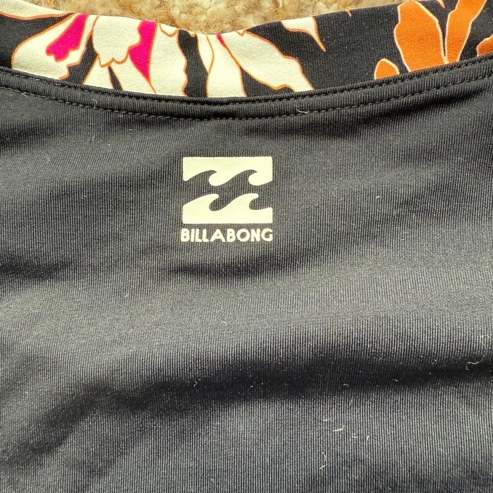 Billabong Women’s Long Sleeve Swim Rashguard Size xs - Picture 4 of 4